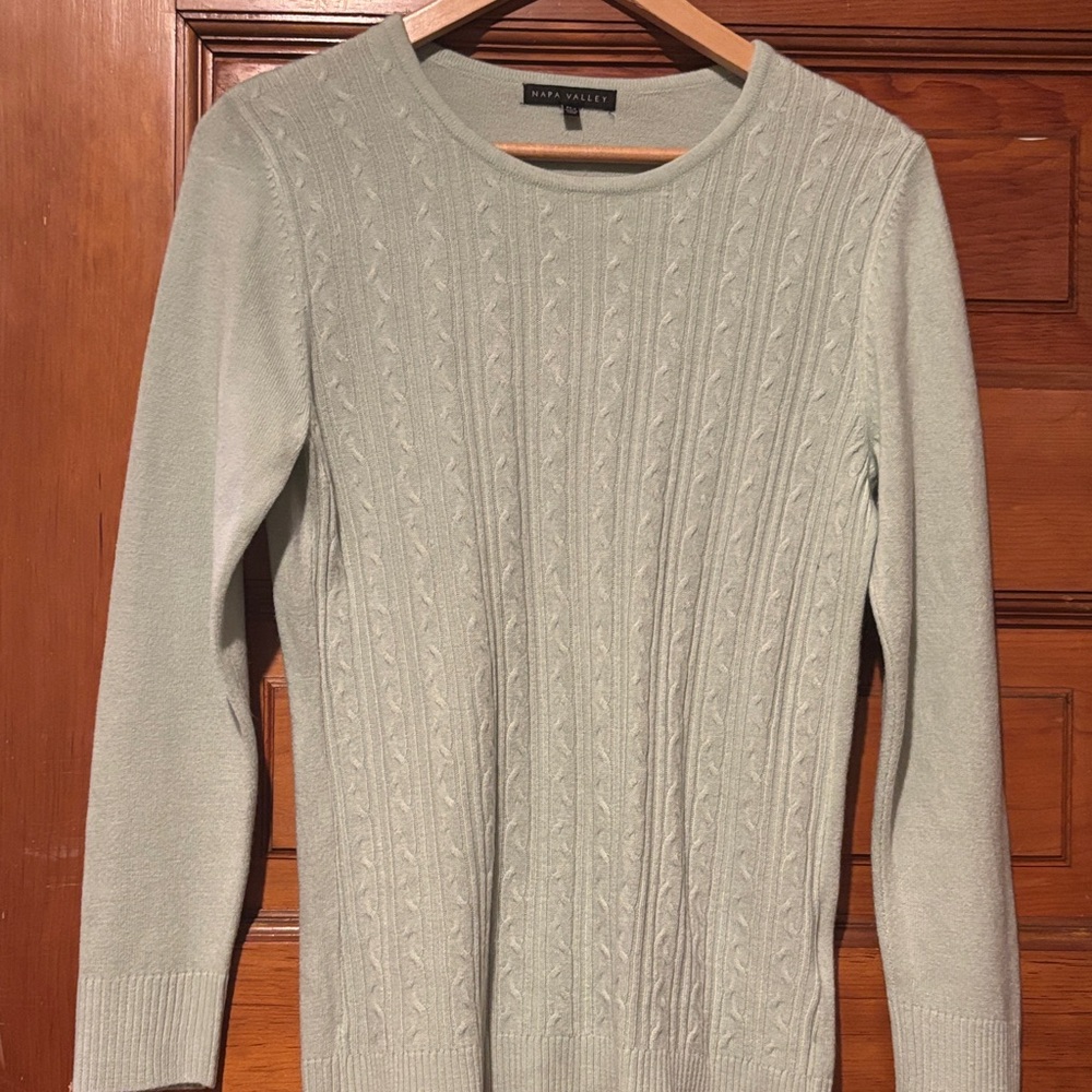 Napa Valley Cable-Knit Crewneck Sweater - Light Sage